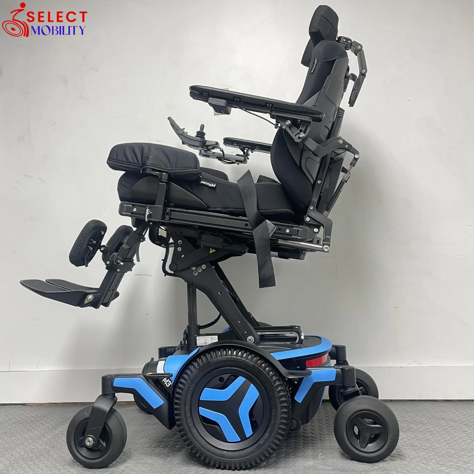 2022 Permobil M3 Corpus — Power Lift, Tilt, Recline, Legs (1 Mile) - Image 2