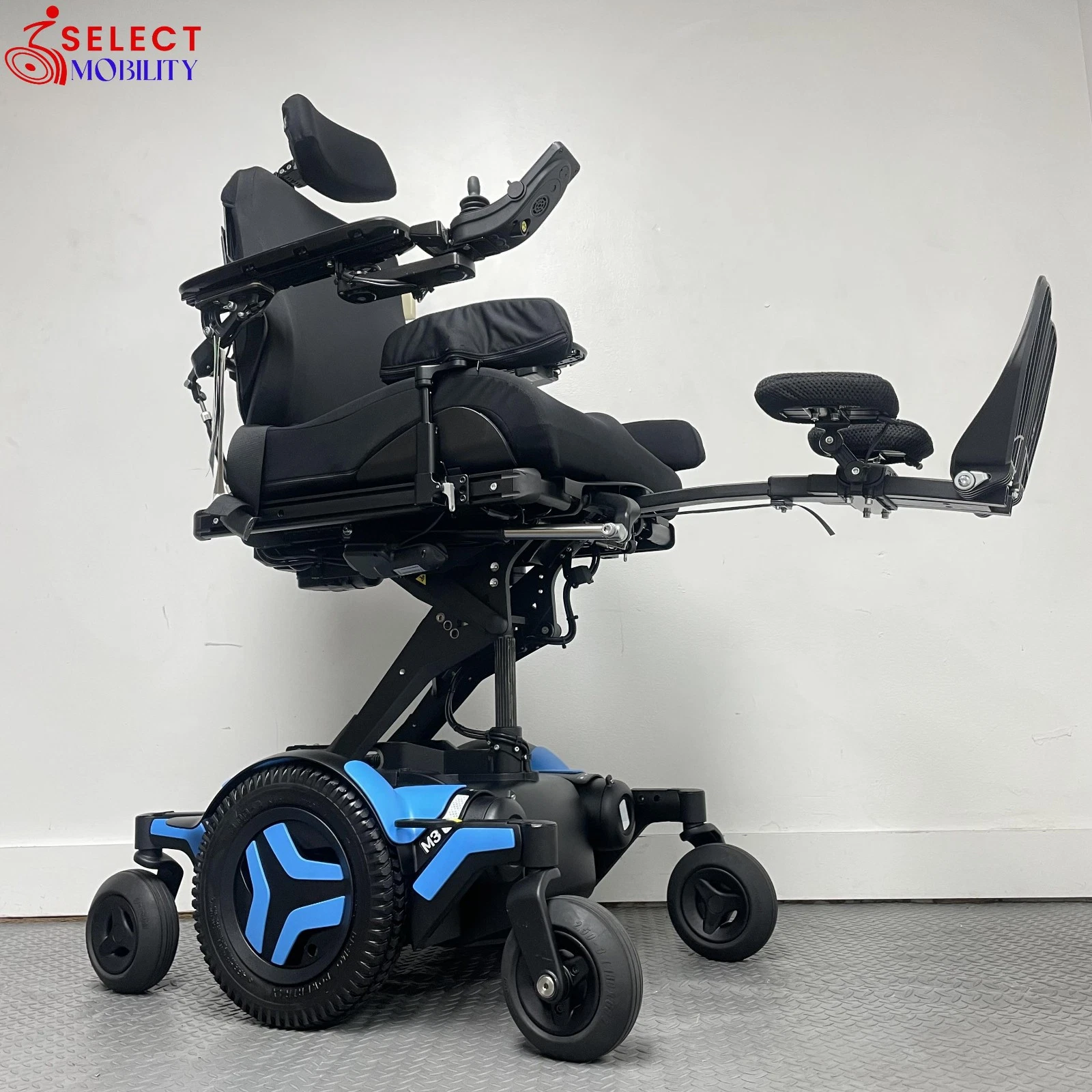 2022 Permobil M3 Corpus — Power Lift, Tilt, Recline, Legs (1 Mile) - Image 3
